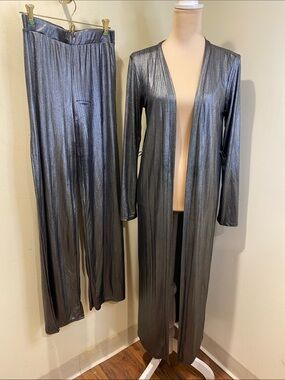 Fashion Nova Metallic Gunmetal Two-Piece Duster & Wide Leg Set Size M